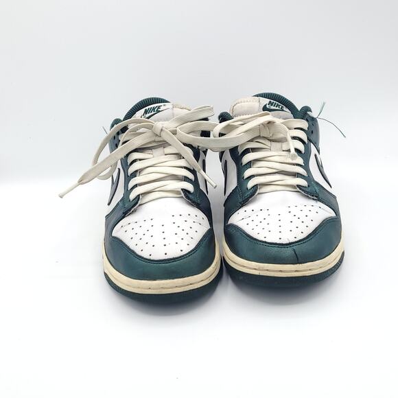 Nike Dunk Low Vintage Green DQ8580-100 women's size 8 - Picture 7 of 9